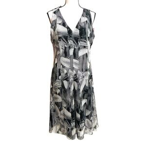 T Tahari Maisy Sheath Dress Sz L Black White Hologram Floral Print Hi-Lo Hem